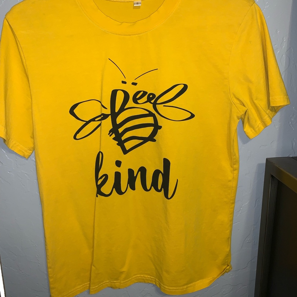 Bee kind t-shirt